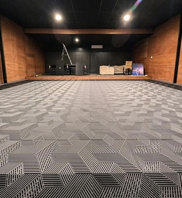 3D Interlocking Vinyl Floor Tiles Garage 0.7 Inch tebal ASTM D2047