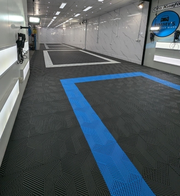 Modern Plastik Gray Square Modular Interlock Flooring Tiles