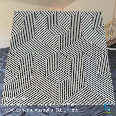 18mm Interlocking Epoxy Garage Lantai dengan permukaan berdaun