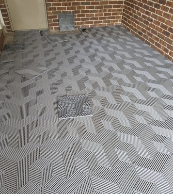 Lantai Garasi Modular Anti Penuaan Dengan Lapisan Atas Polyurethane